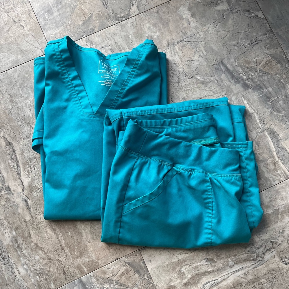 Cherokee Scrub Top And Pants Teal